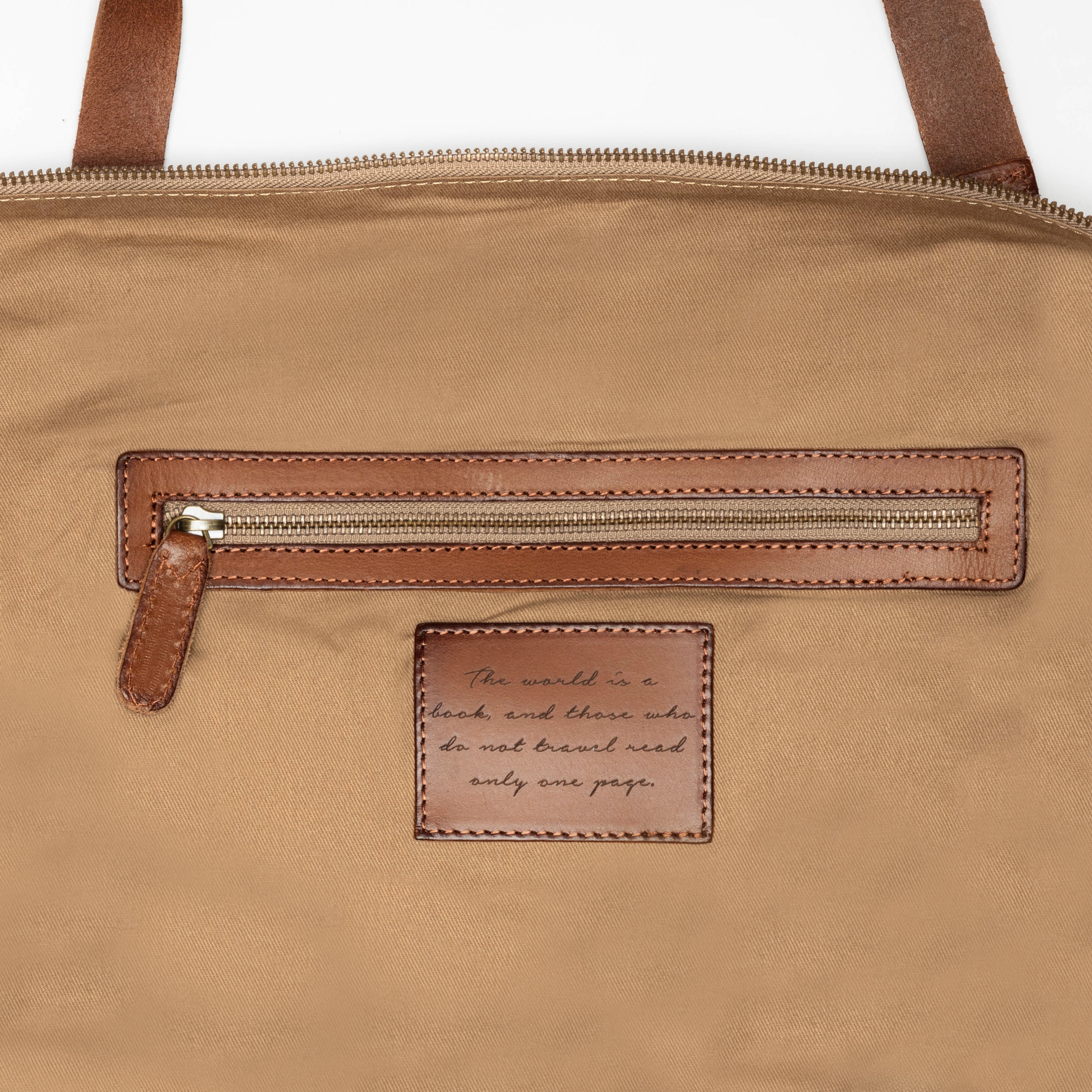 DR00104 - Große XL Reisetasche »Steve« Baumwolle, Leder, Safari-Style | Khaki-Beige, RV-Fach innen mit Reisezitat