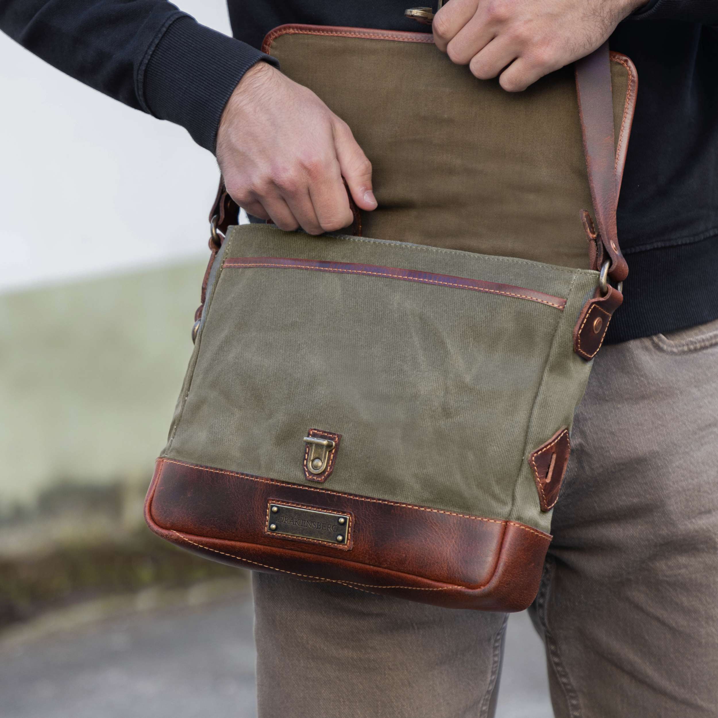 Small canvas shoulder bag Nate water repellent DRAKENSBERG